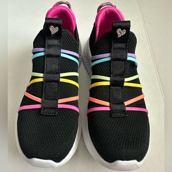 Skechers Other - Skechers Kids Sneakers with Black Mesh and Rainbow Bands‎